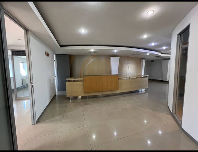 677M² OFFICE TO LET IN ROSEBANK
